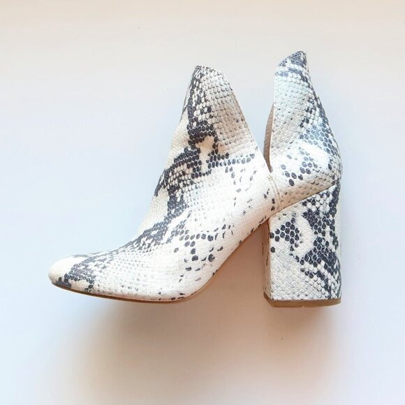 Steve Madden Cream & Grey Snakeskin Almond Toe Block Heel Ankle Boots, Booties - Picture 8 of 15